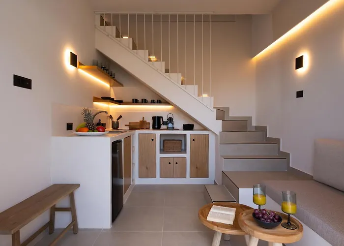 Sugarwhite Suites With Private Not Heated Pool